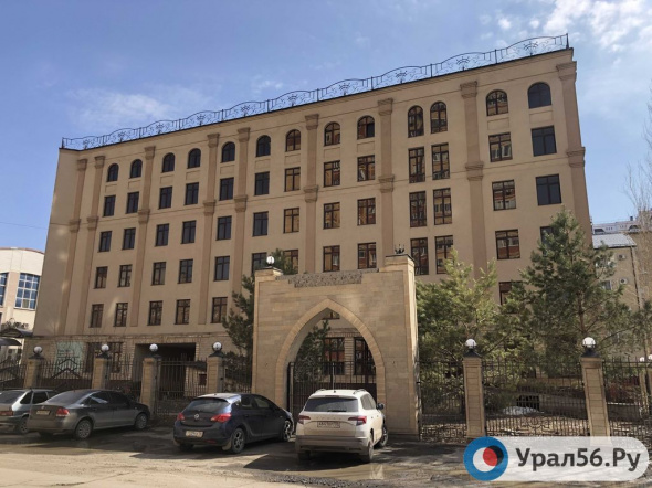 Реконструкция гостиницы «Баку» в Оренбурге для размещения в ней поликлиники временно откладывается