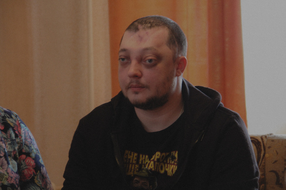 «Вижу только светлое и темное»: 28-летний Евгений Малянов из Орска 2,5 месяца назад полностью потерял зрение. Его семья просит о финансовой помощи