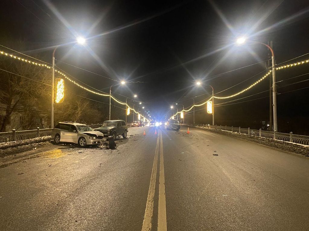 Авария на проспекте Братьев Коростелевых. Фото: УМВД по Оренбургской области