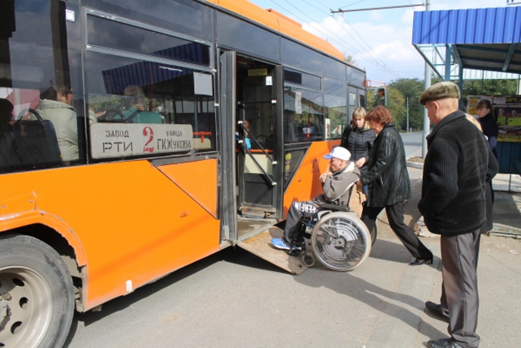 Оренбургские активисты ОНФ провели мониторинг «За доступную среду!». Фото: ОНФ
