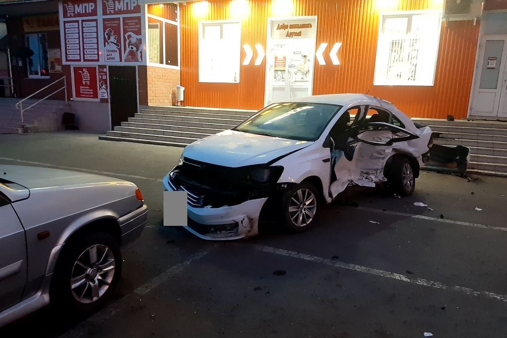 На месте ДТП, фото: пресс-служба УМВД России по Оренбургской области