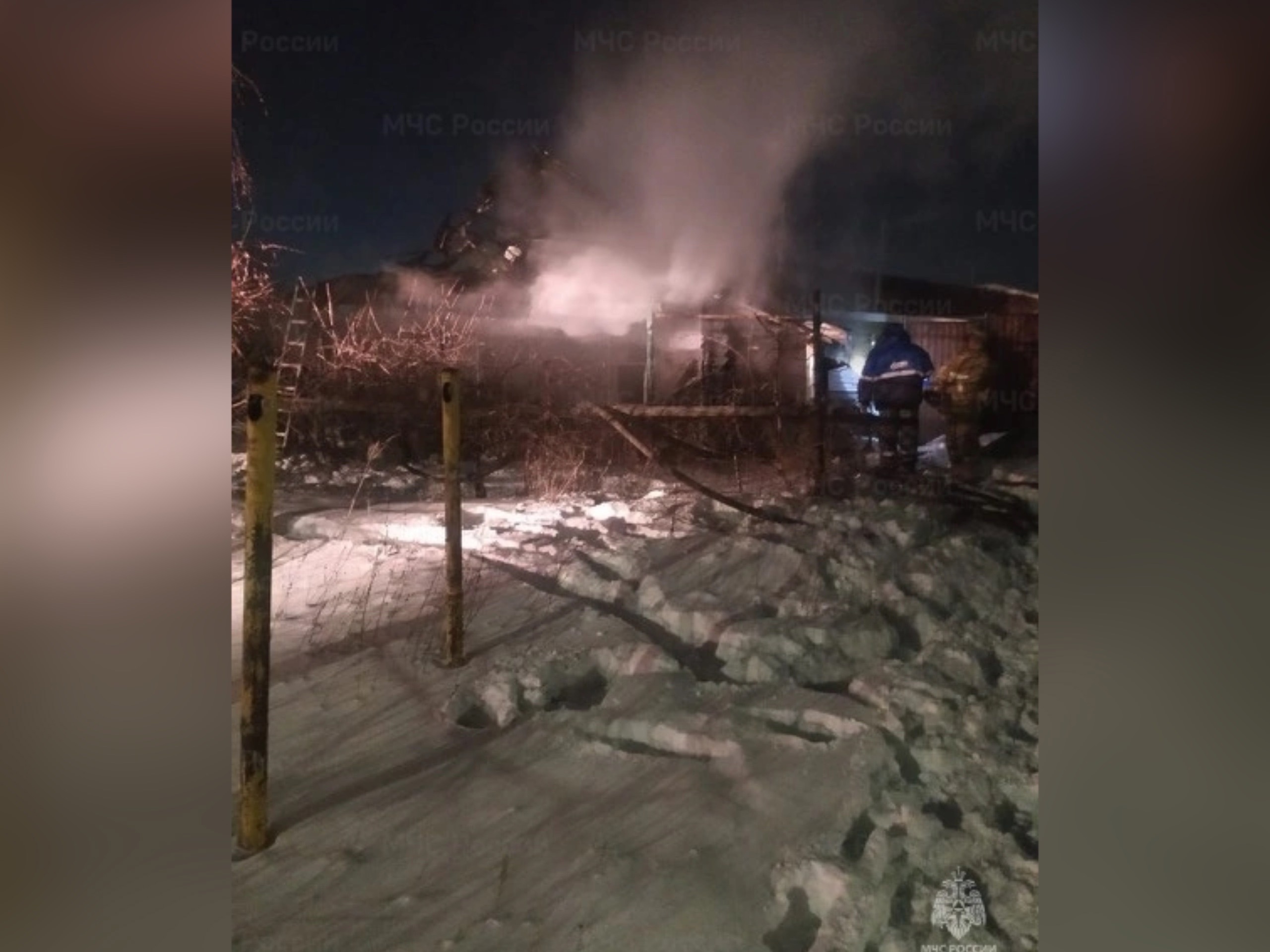 В Оренбургской области в пожаре погибли два человека 