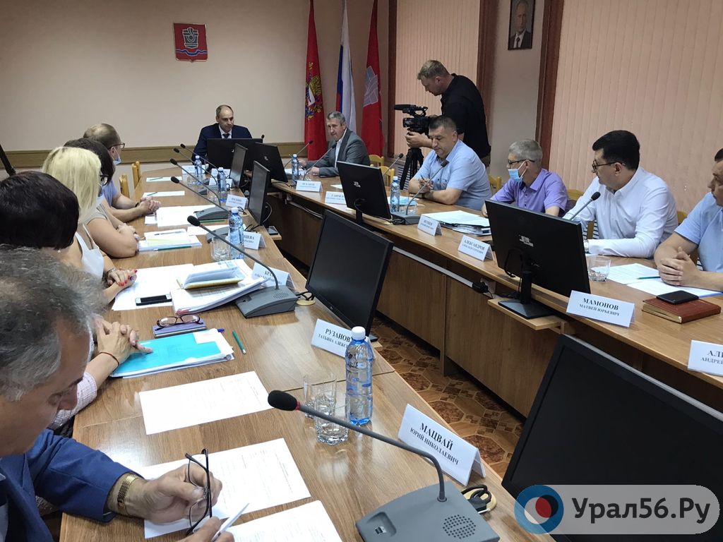 Губернатор Оренбургской области указал местным властям на очередное «позорище», теперь в центре Новотроицка