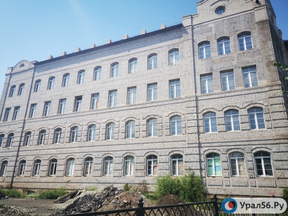Недостроенный корпус психиатрической больницы в центре Оренбурга может стать административным зданием