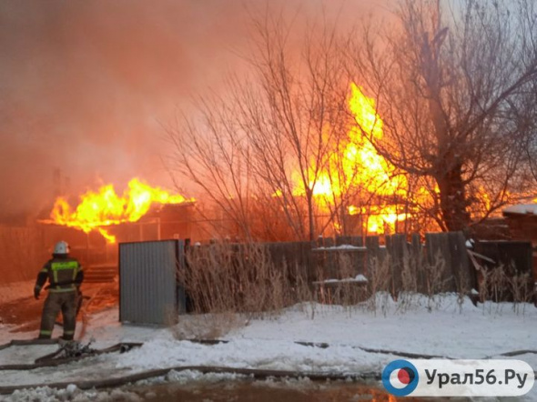 С начала 2022 года в Орске произошло уже 42 пожара. Наиболее частая причина – неосторожное обращение с огнем