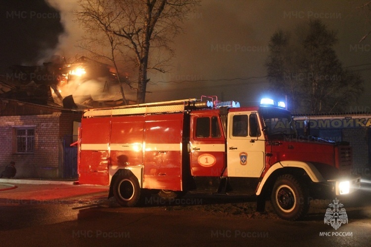 Пожарная машина. Фото: МЧС по Оренбургской области 