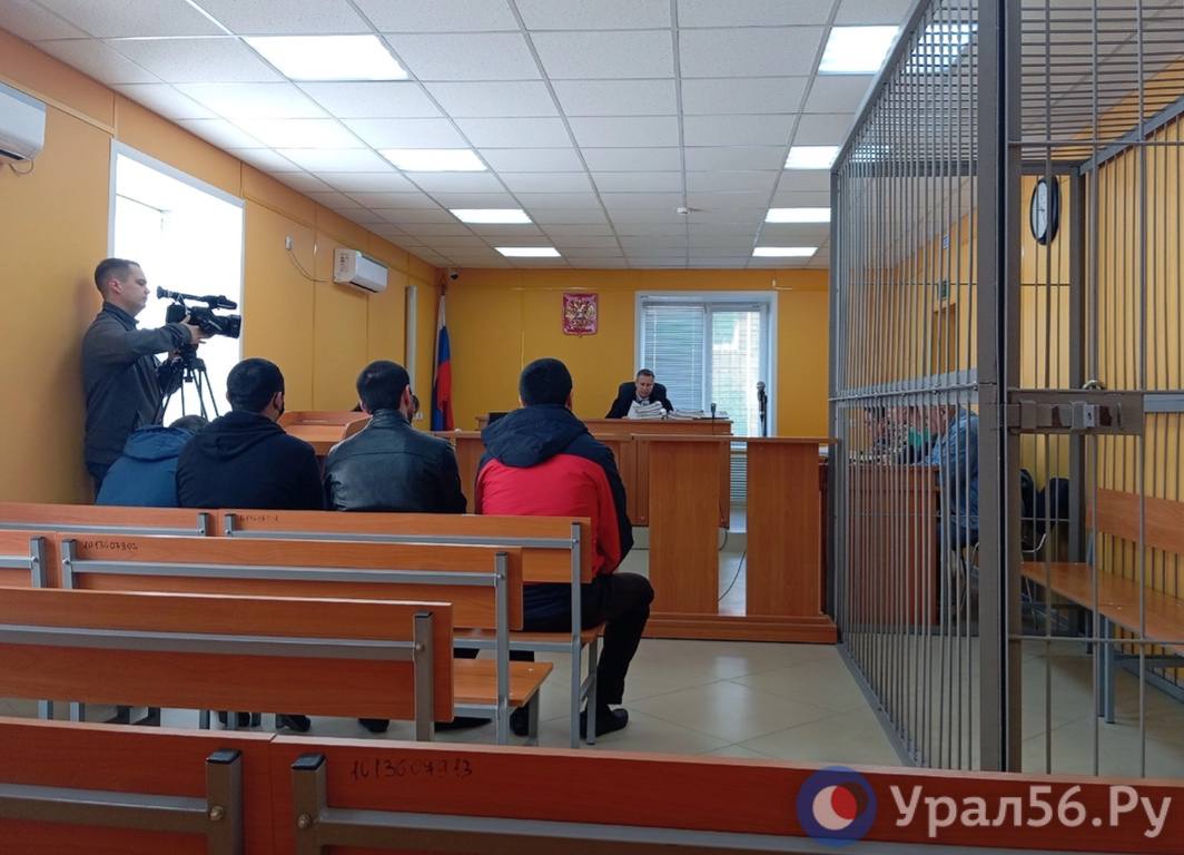 В Орске начались прения сторон по делу о смертельном алкоголе, 21.09.2023
