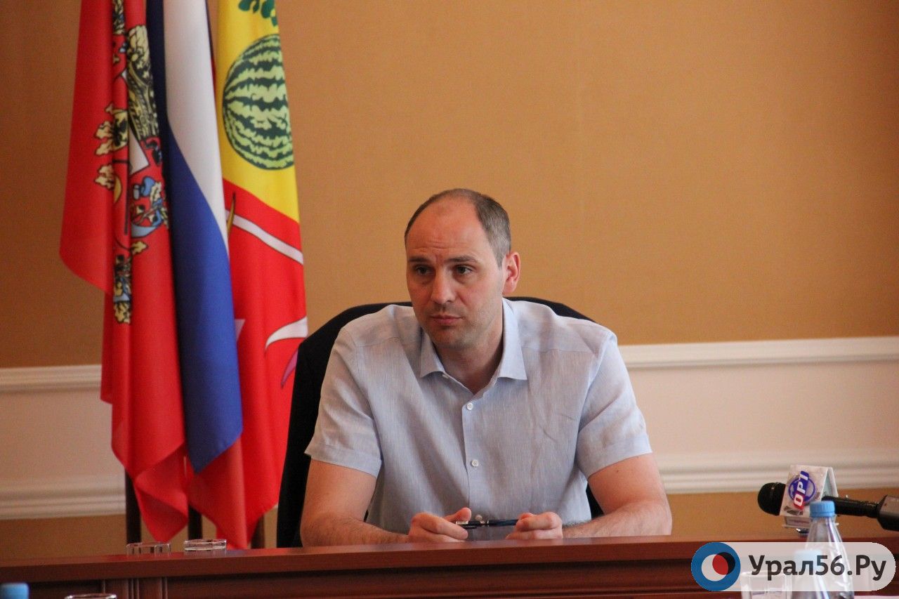 Денис Паслер
