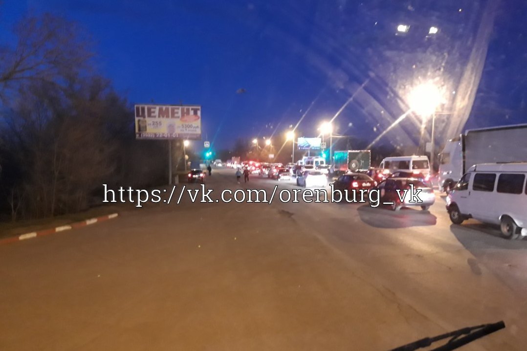 Очевидцы сообщают о минировании моста. Фото: Оренбург Онлайн