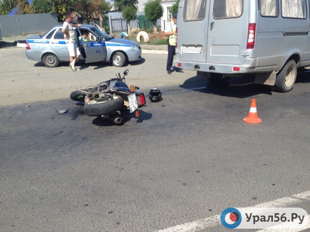 В Орске столкнулись мотоцикл и ГАЗель