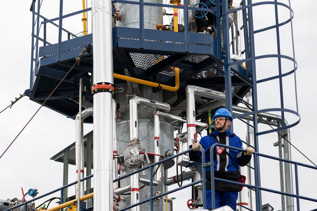 Технологии «Газпром нефти» помогают сократить углеродный след при разработке месторождений