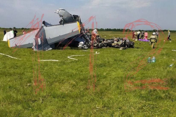 9 человек погибли в результате крушения самолета с парашютистами в Кемеровской области (фото)