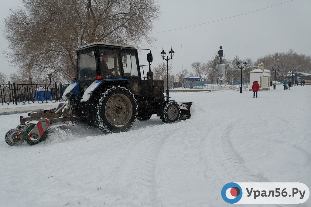 Снегопад в Оренбурге продолжается