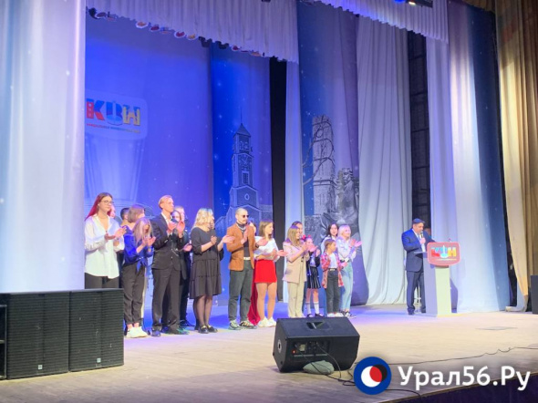 В Оренбурге состоялся 1/4 финала Турнира молодых команд КВН: Лучшие шутки 
