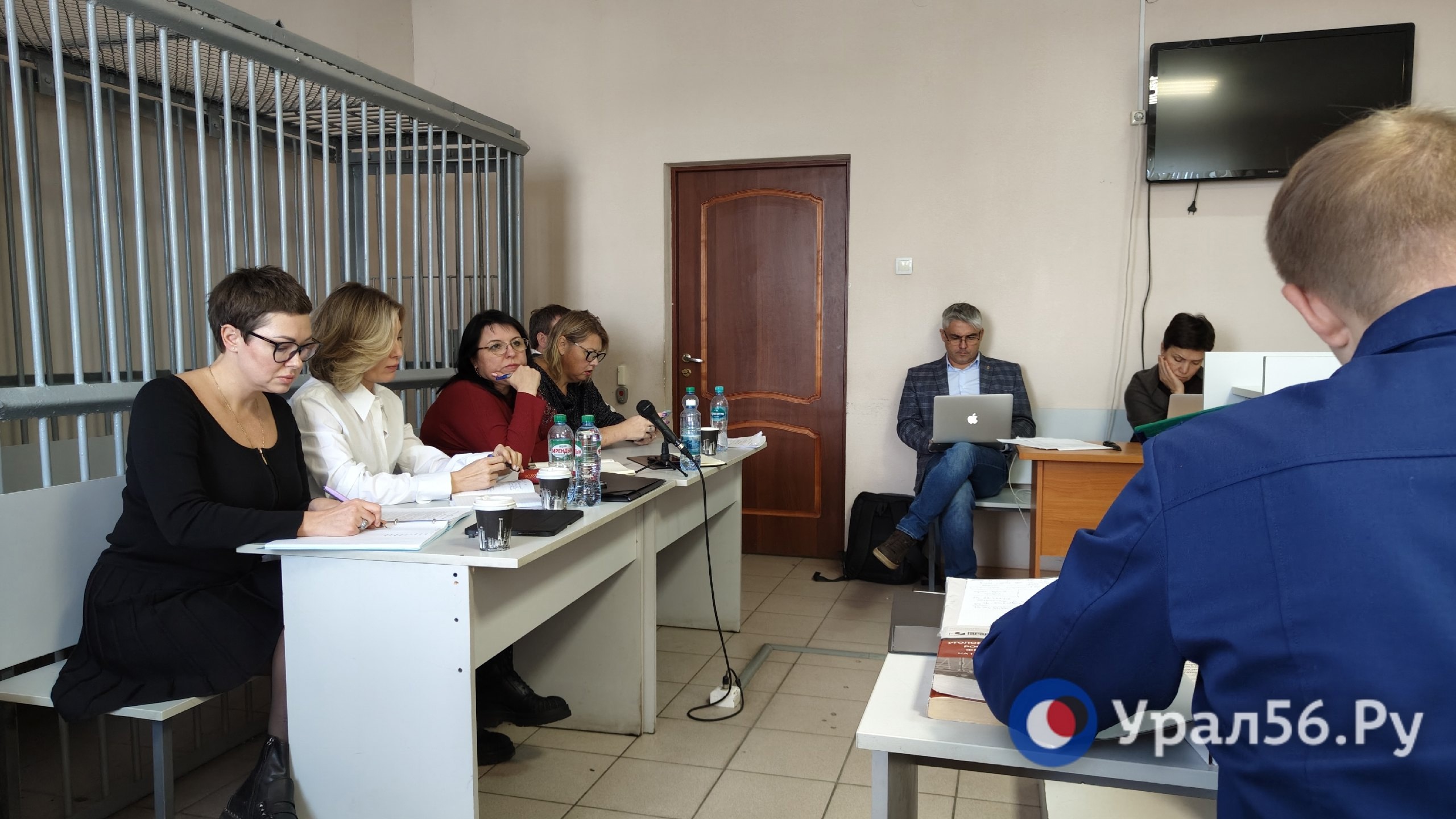 В зале Ленинского районного суда Оренбурга 19 декабря