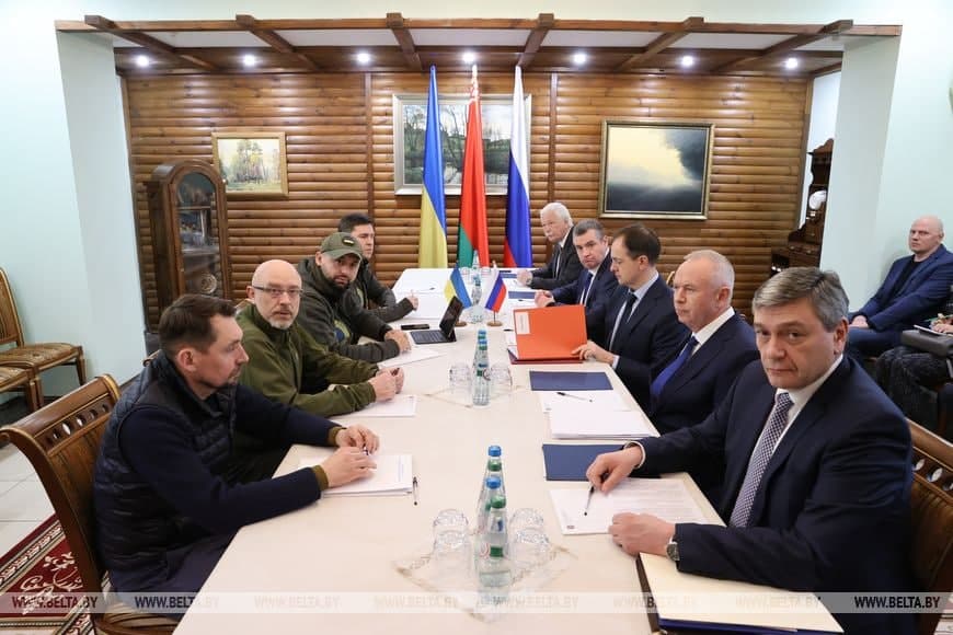 Переговоры в Беловежской пуще 7 марта 2022 года. Фото: БелТА 