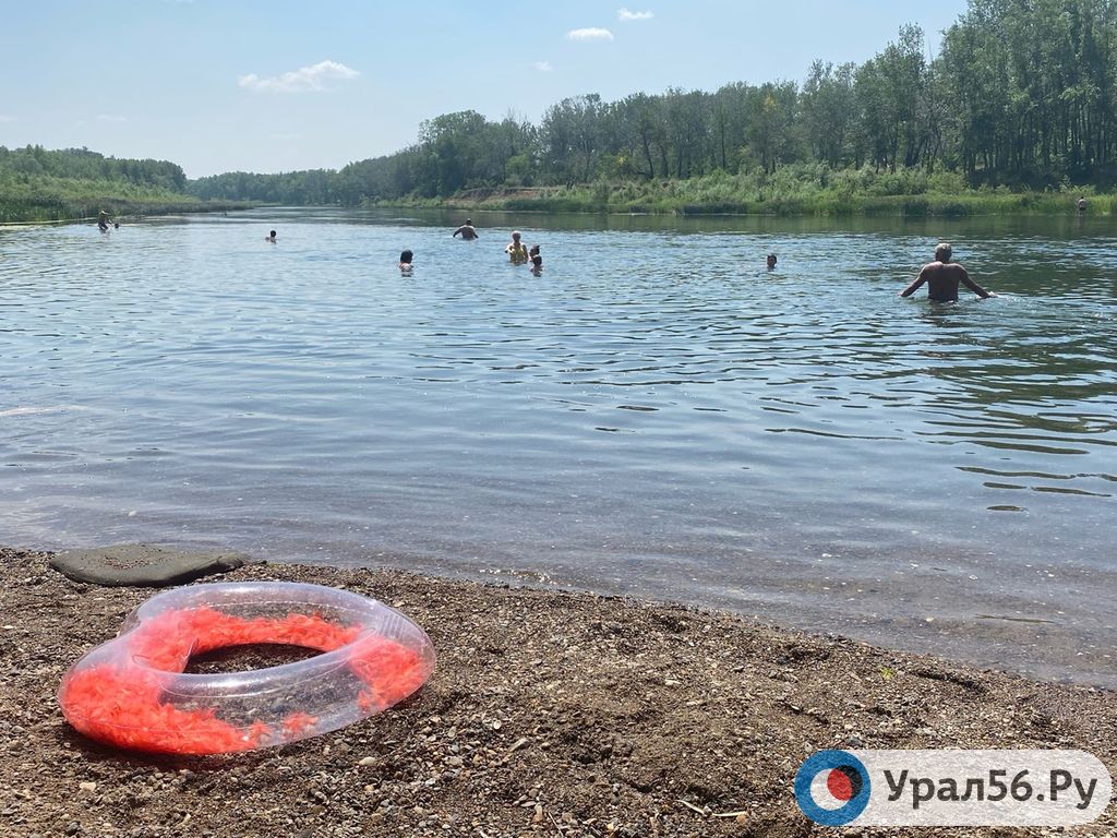 На одном из пляжей Оренбургской области. Фото из архива