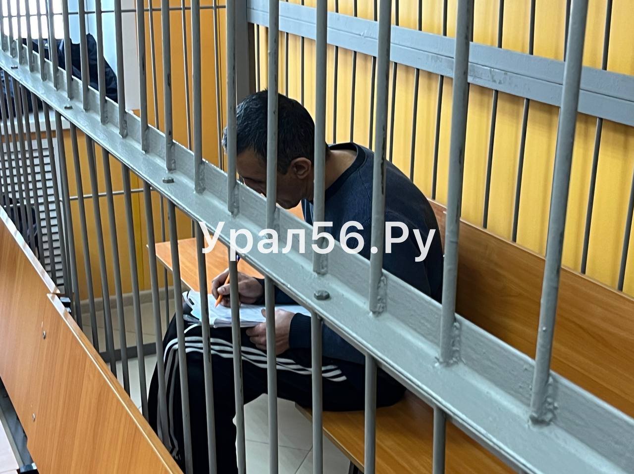 Подсудимый в зале Советского районного суда Орска