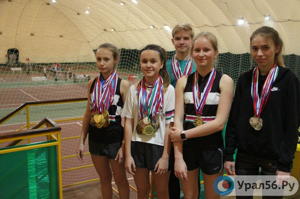 Юные теннисисты Орска