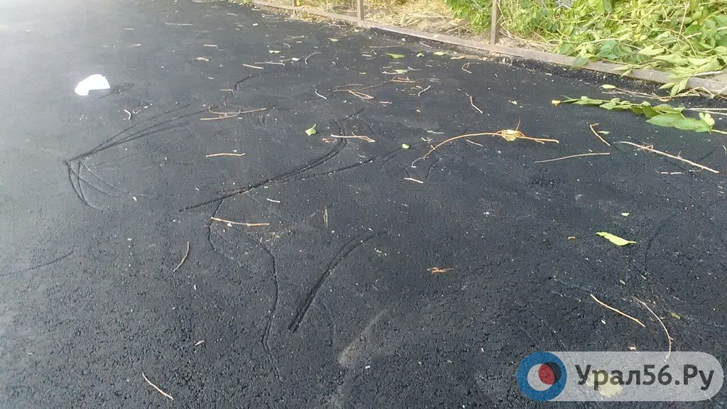 Тротуар по улице Станиславского в Орске, 24.08.2020