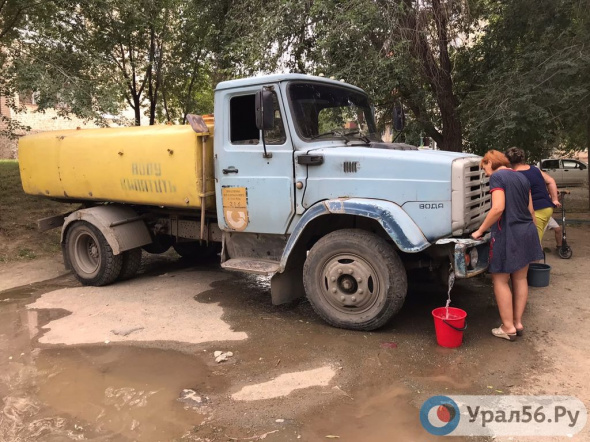 В Новотроицке 15 многоквартирных домов и детские сады остались без водоснабжения