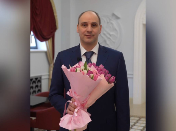 Губернатор Оренбургской области Денис Паслер поздравил женщин с 8 Марта 