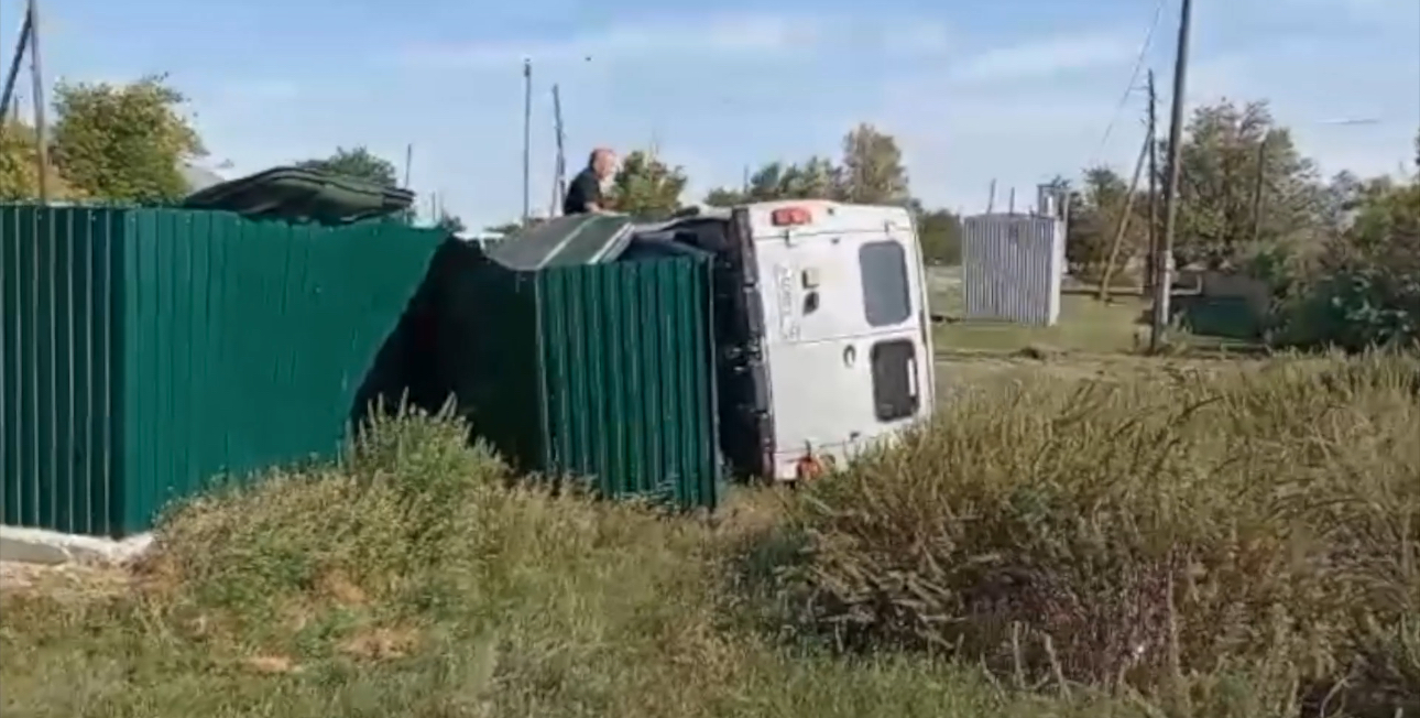 Угнанный УВАЗ. Стоп кадр из видео УМВД по Оренбургской области