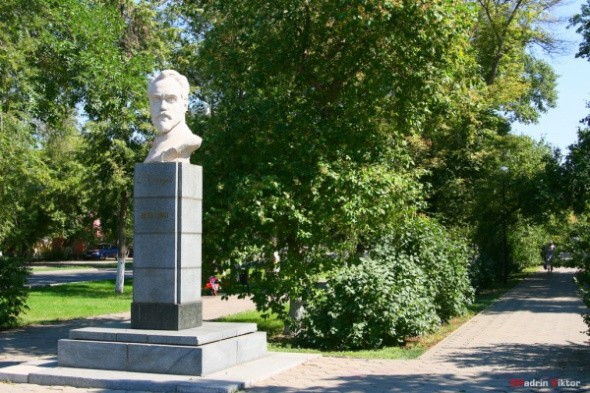 В Оренбурге планируют отремонтировать памятник Петру Кобозеву