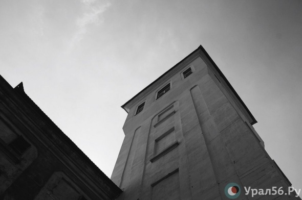 Орск ч/б: Что скрывает башня бывшего кожевенного завода в Орске?