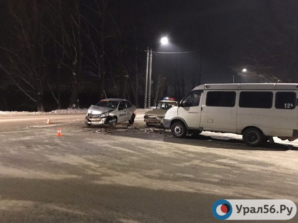 ДТП в Орске: столкнулись ВАЗ 2110, Lada Granta и ГАЗель