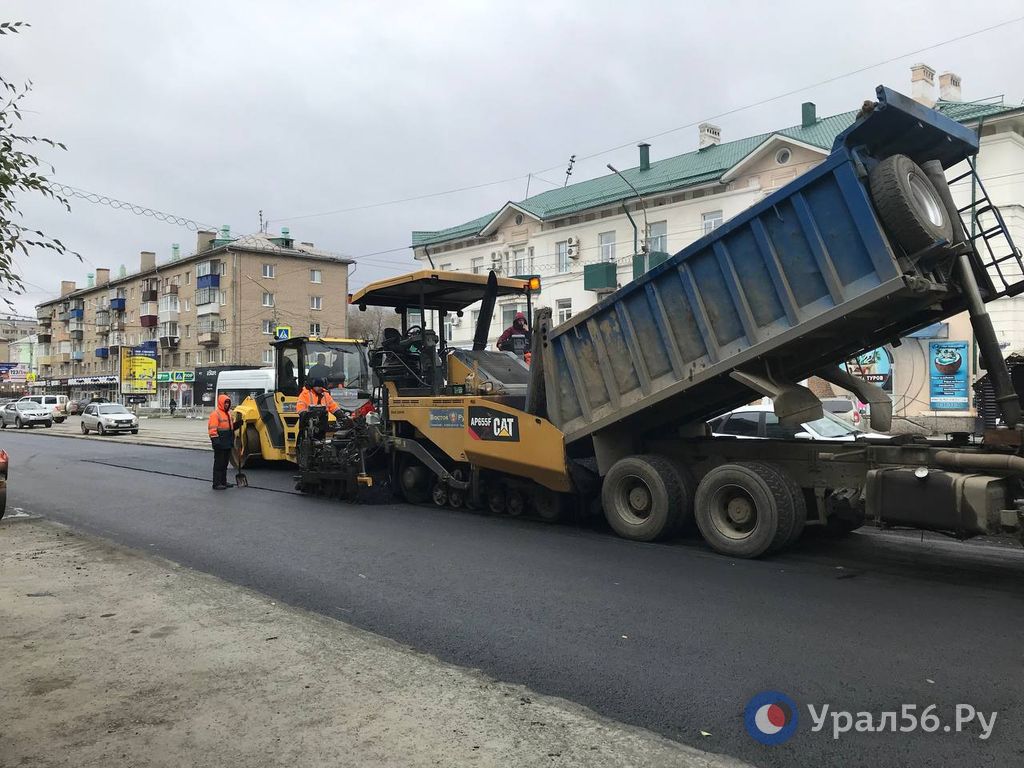 Техника на пр. Ленина в Орске, 31.10.2023