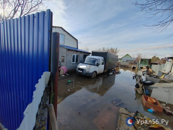 «Думают, что им все должны»: Газелисты, вызвавшиеся помочь пострадавшим от паводка в Оренбурге, пожаловались на грубое отношение некоторых жителей Приуралья