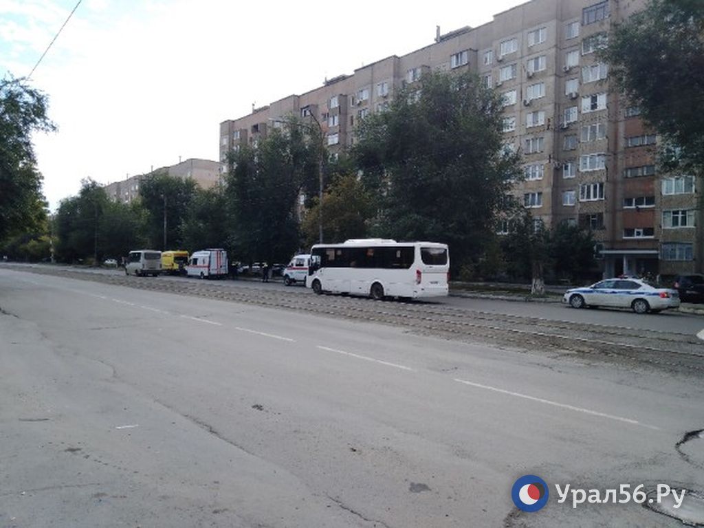 На улицу Краматорскую съехались все спецслужбы