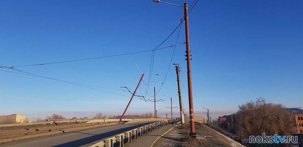 Упавший столб, фото: НоКС ТВ