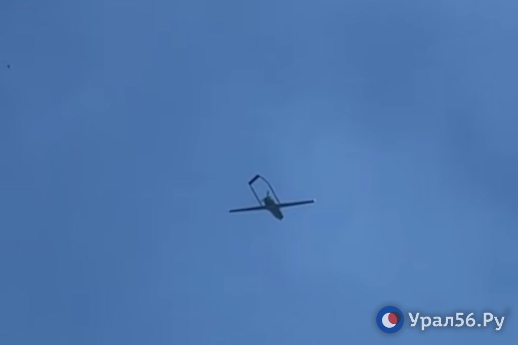 БПЛА в небе. Фото используется для иллюстрации