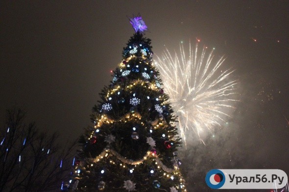 Открытие главной елки в Орске состоится онлайн 26 декабря 