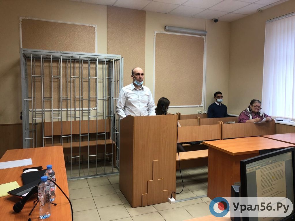 Суд над экс-министром образования Оренбургской области: главного свидетеля начала допрашивать сторона защиты