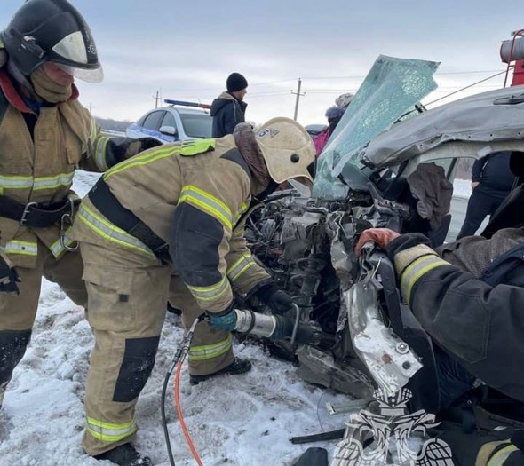 Участниками ДТП на трассе Оренбург-Орск стали 7 человек: двое из них погибли, один – пострадал