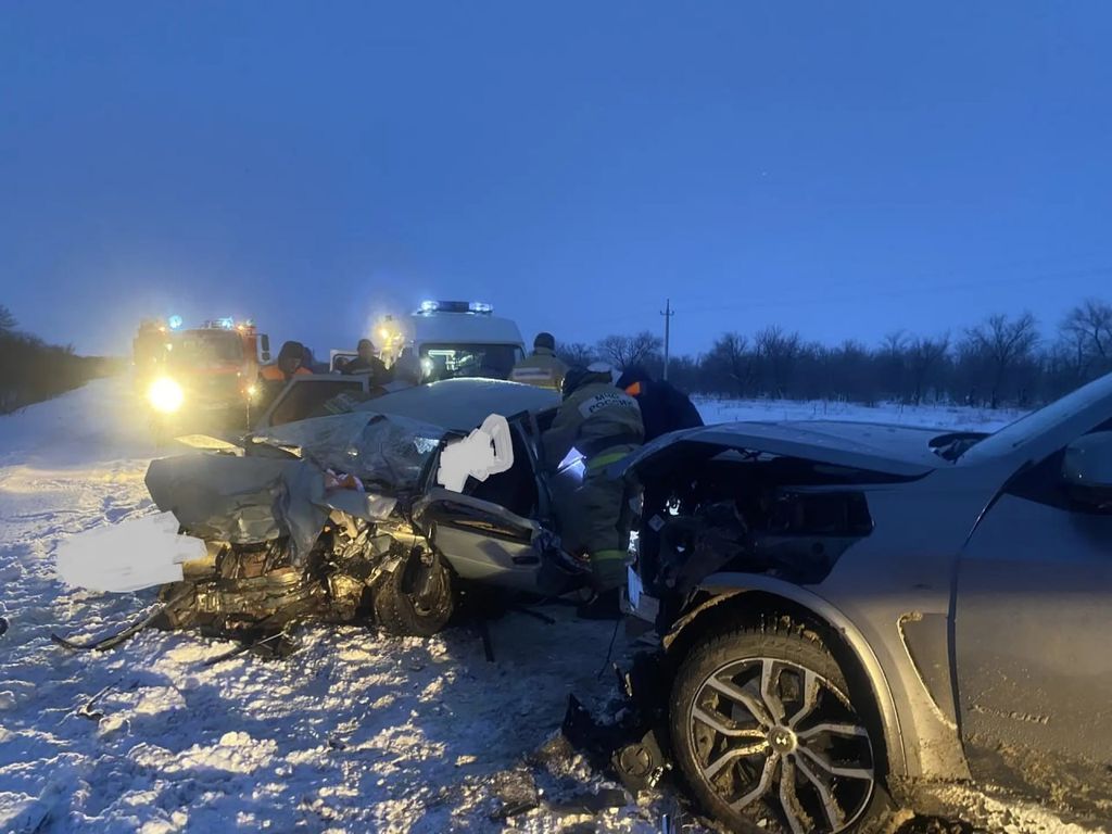 Автомобили после ДТП, фото: Департамент ПБ и ГЗ Оренбургской области