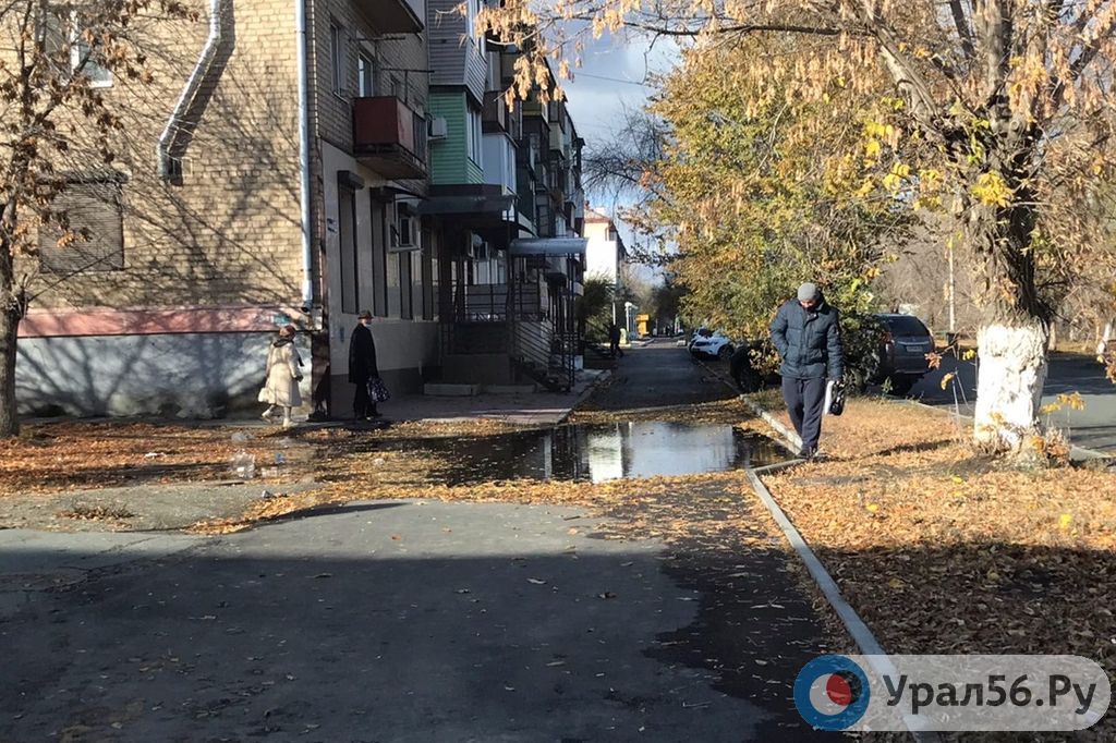 Тротуар по улице Станиславского в Орске. Фото из архива
