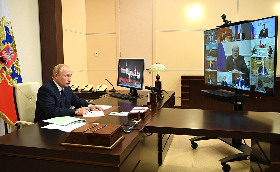 Владимир Путин на совещании с членами правительства, фото: Кремль