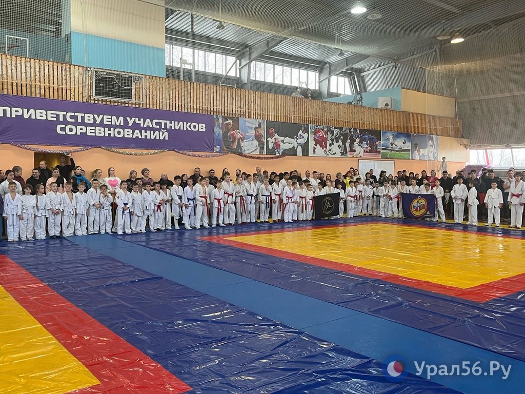 В Орске прошел новогодний турнир по рукопашному бою для самых маленьких
