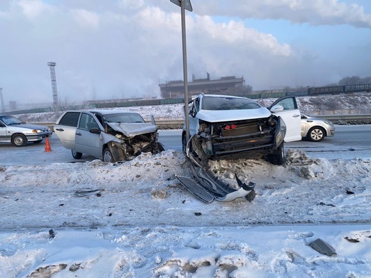 74-летний пассажир погиб в ДТП на трассе Орск-Новотроицк. Еще трое человек получили травмы