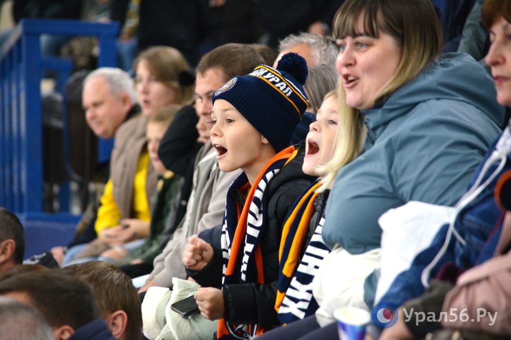 Юный болельщик ХК «Южный Урал»