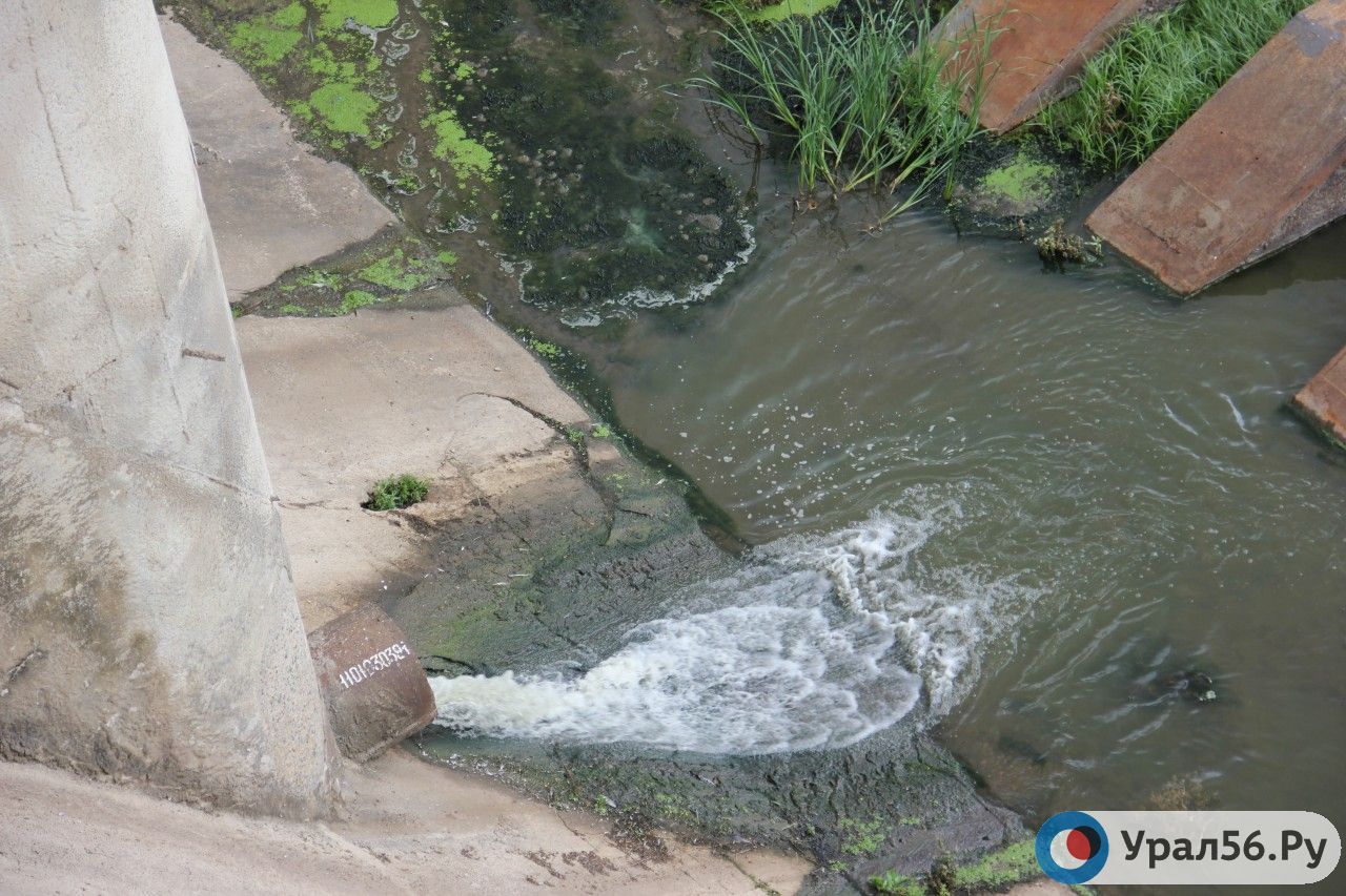 Одно из гидросооружений в Оренбургской области