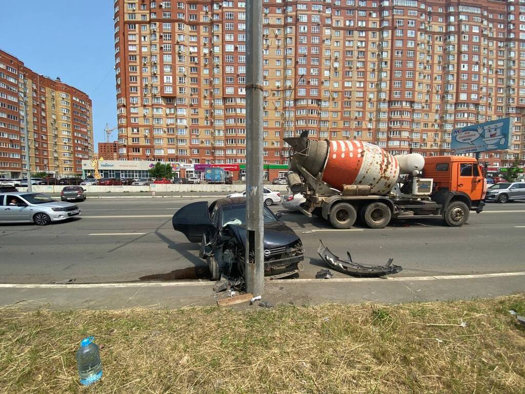 На месте аварии. Фото: УМВД России по Оренбургской области.