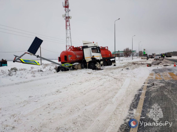 Из-за ДТП в Оренбургской области закрыли движение по трассе М-5 от Бузулука до Сорочинска