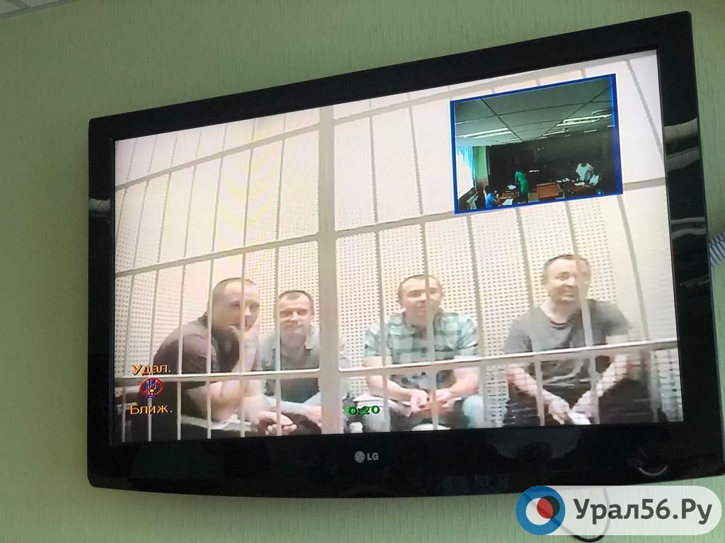 Суд начал рассматривать апелляционную жалобу орских полицейских, которых осудили за избиение подростка