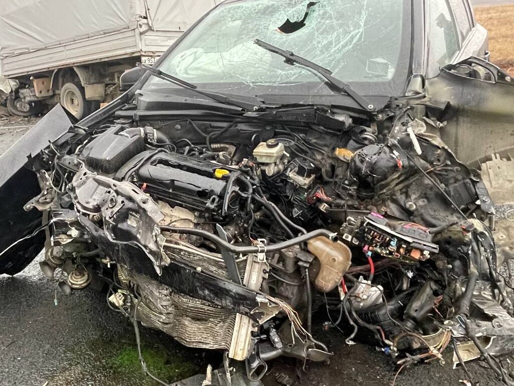 Автомобиль Opel Astra на месте аварии. Фото: УМВД России по Оренбургской области