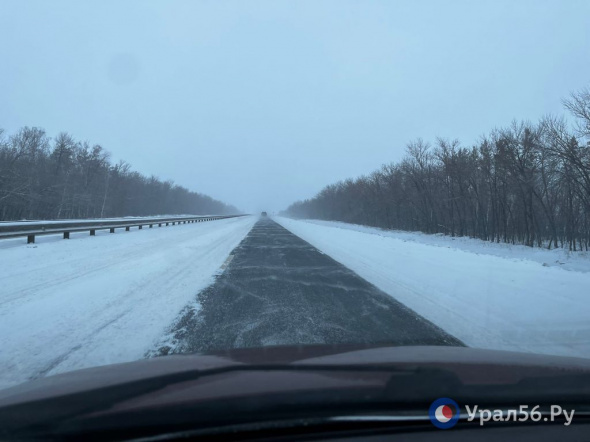 В Оренбургской области из-за метели ограничили движение на нескольких трассах